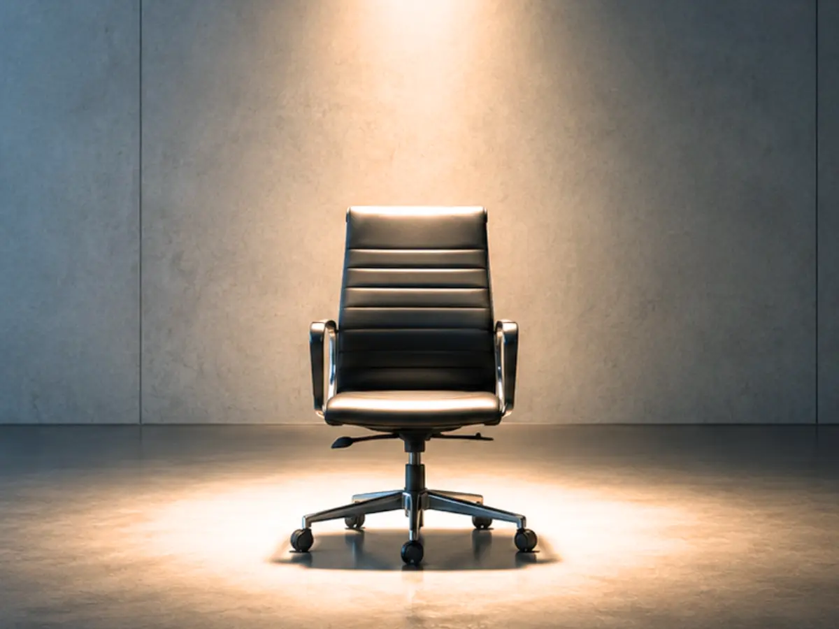 Recruter ou attendre ? Le dilemme d'un dirigeant face à une absence de longue durée